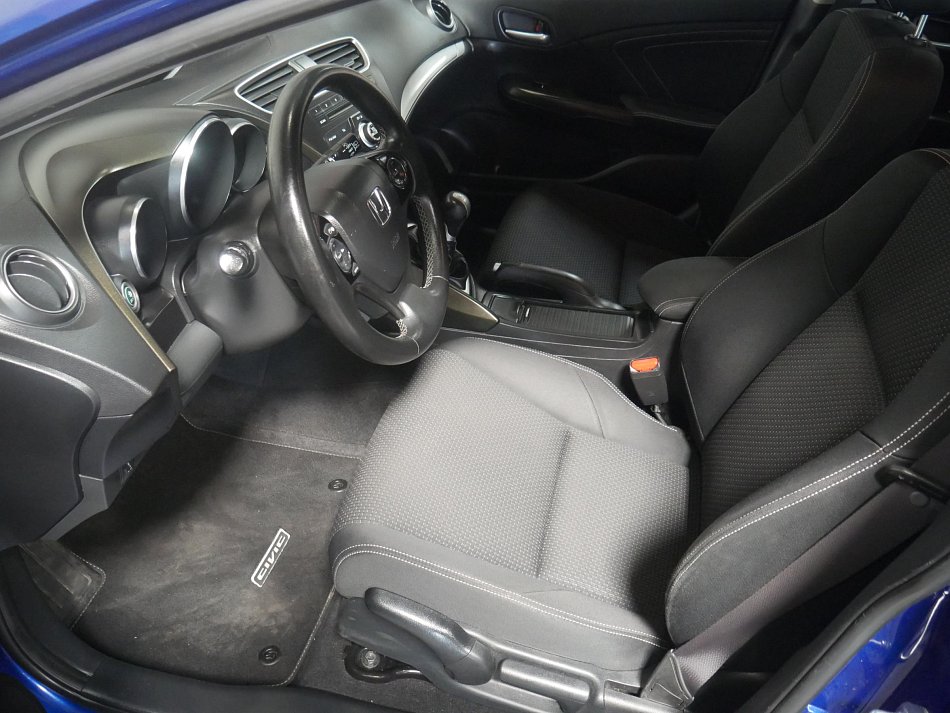 Honda Civic 1.6i-DTEC Elegance