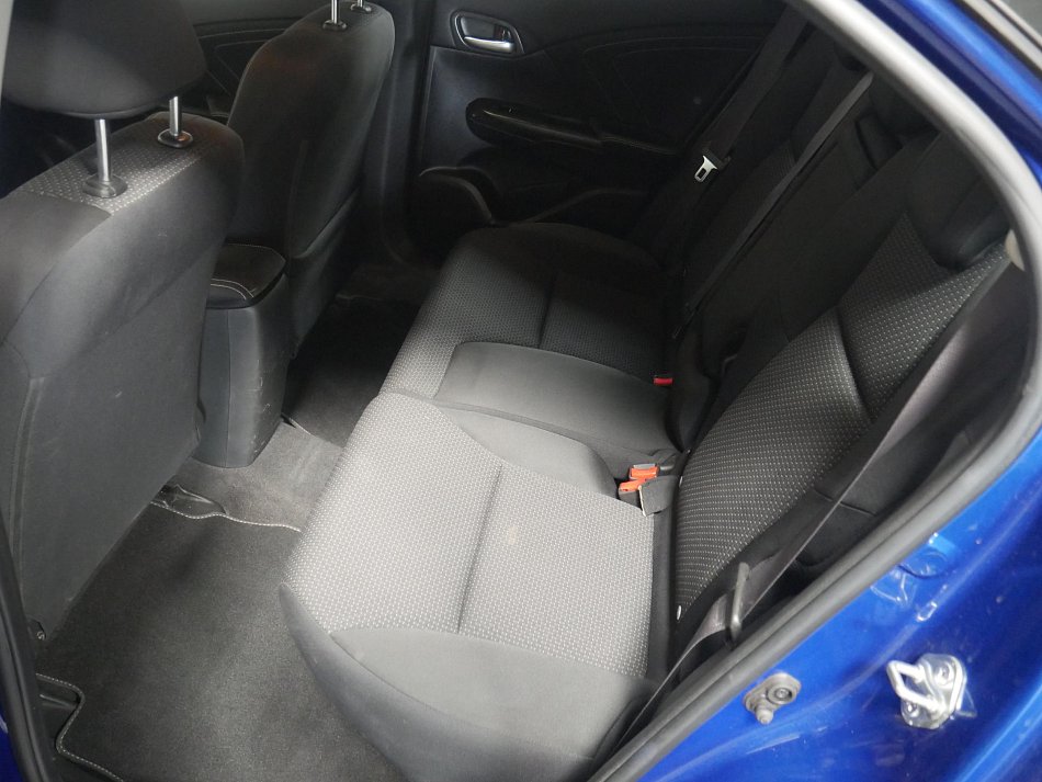 Honda Civic 1.6i-DTEC Elegance