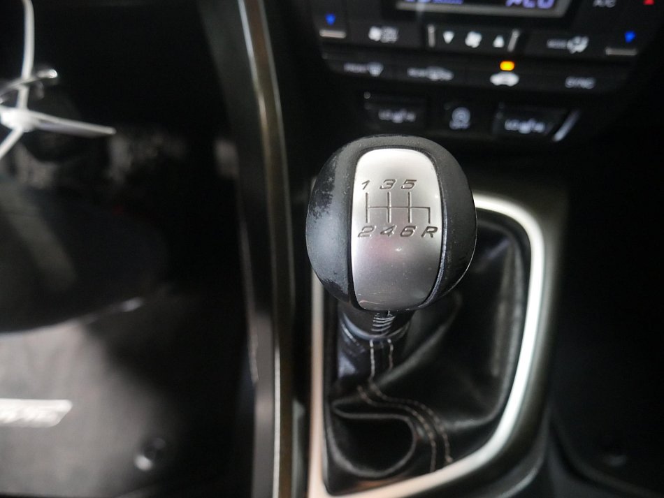 Honda Civic 1.6i-DTEC Elegance