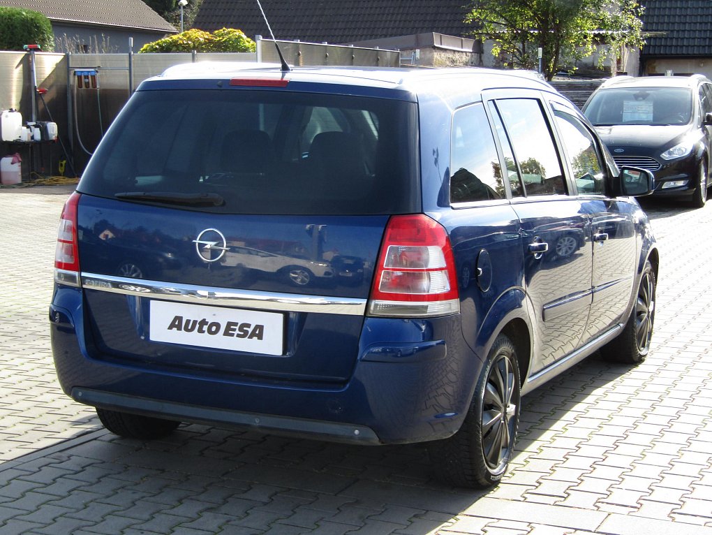 Opel Zafira 1.8 i 
