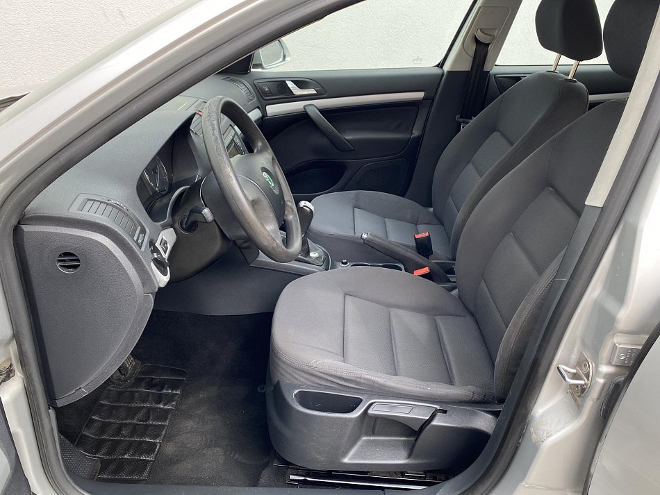 Škoda Octavia II 2.0 FSI 