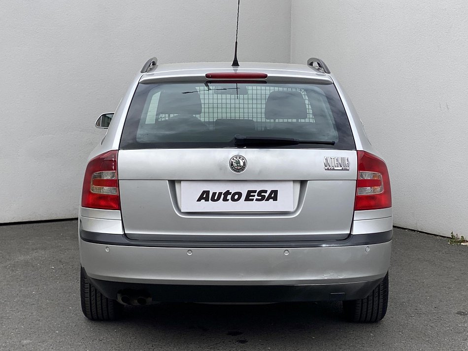 Škoda Octavia II 2.0 FSI 