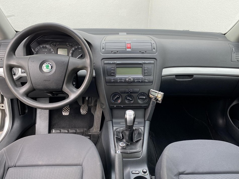 Škoda Octavia II 2.0 FSI 