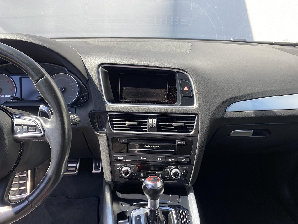 Audi SQ5 3.0 TDi  quattro