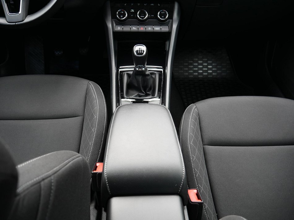 Škoda Karoq 1.0 TSi Soleil