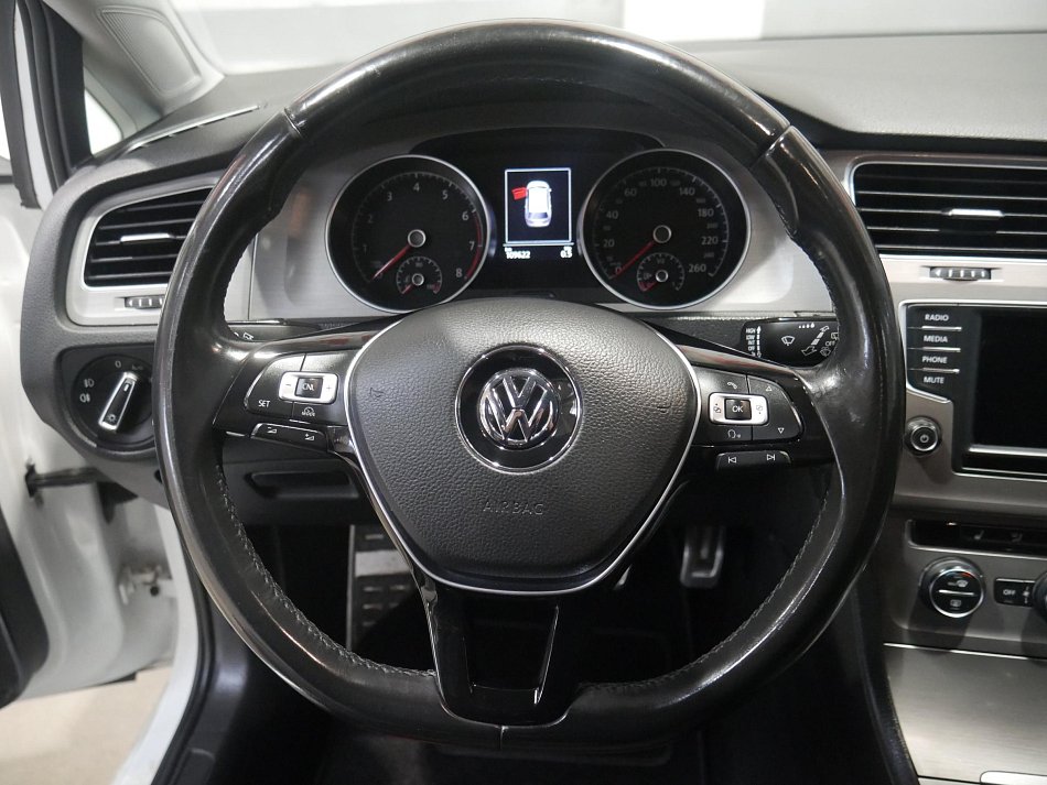 Volkswagen Golf 1.4 TSI 