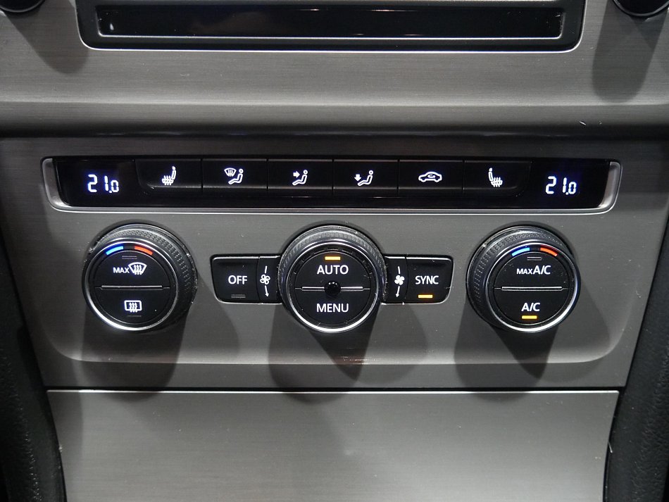 Volkswagen Golf 1.4 TSI 