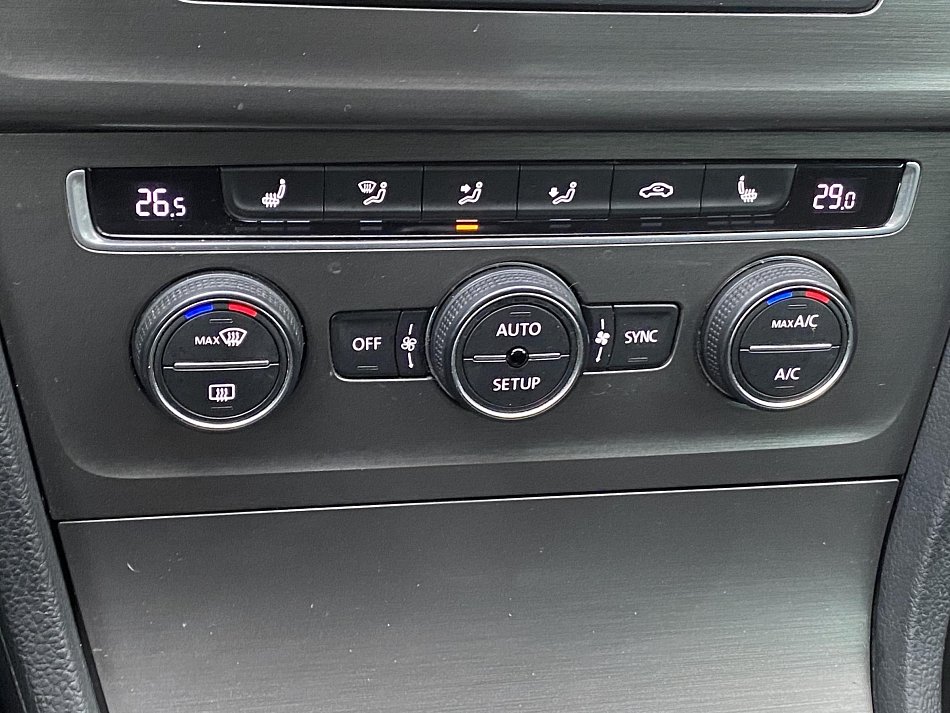 Volkswagen Golf 1.2 TSi Comfortline VII