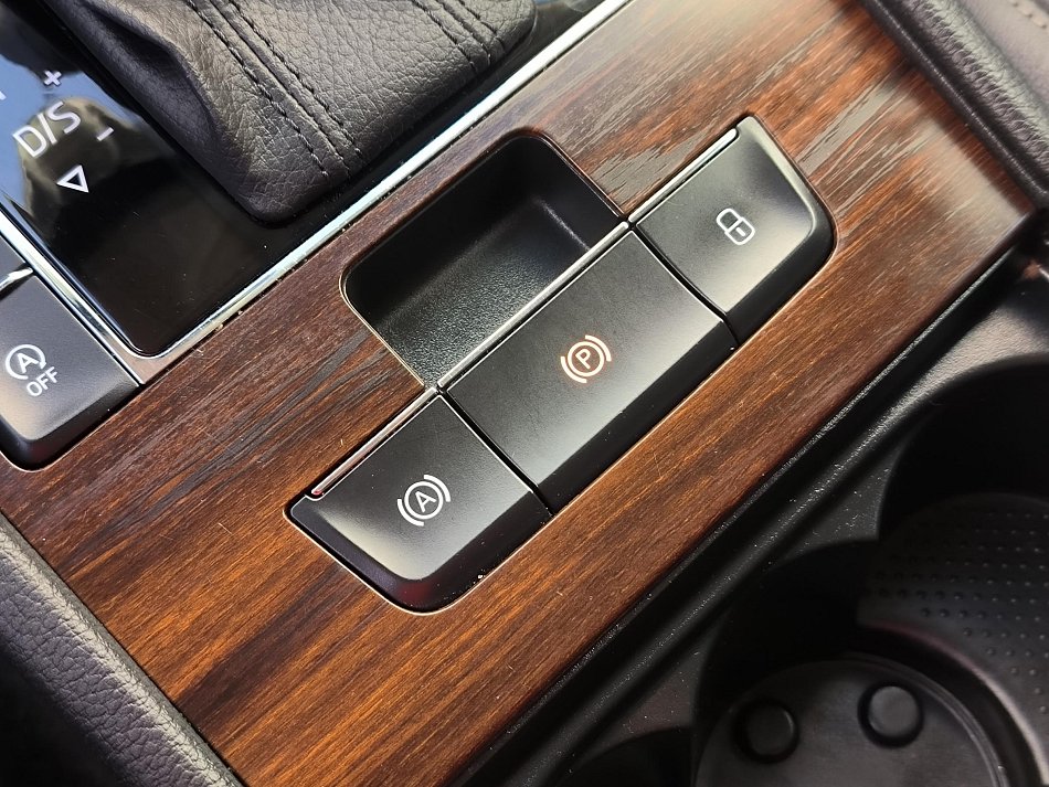 Škoda Superb III 2.0TSi Scout 4x4