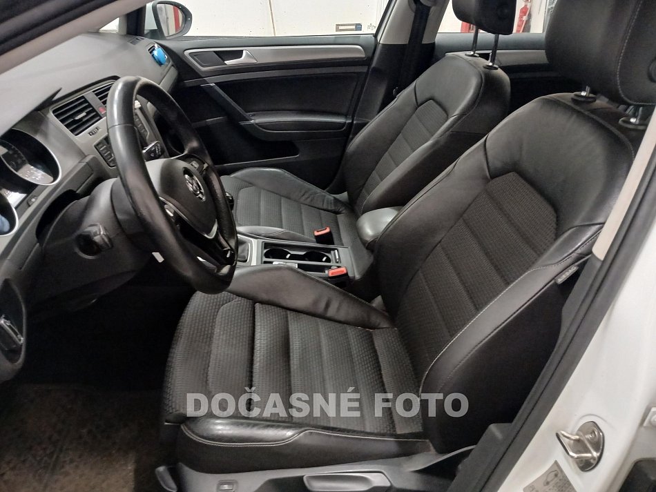 Volkswagen Golf 1.4 tsi 