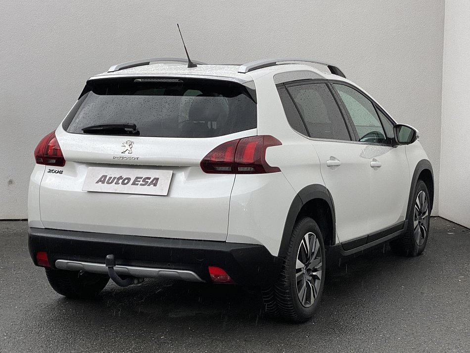 Peugeot 2008 1.2 PT Allure