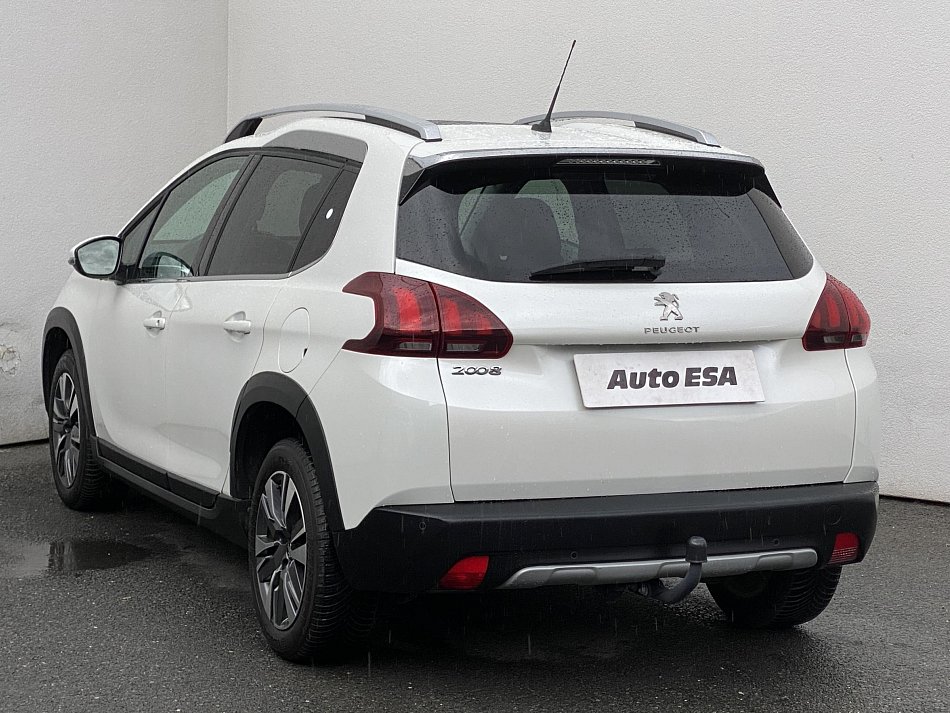 Peugeot 2008 1.2 PT Allure