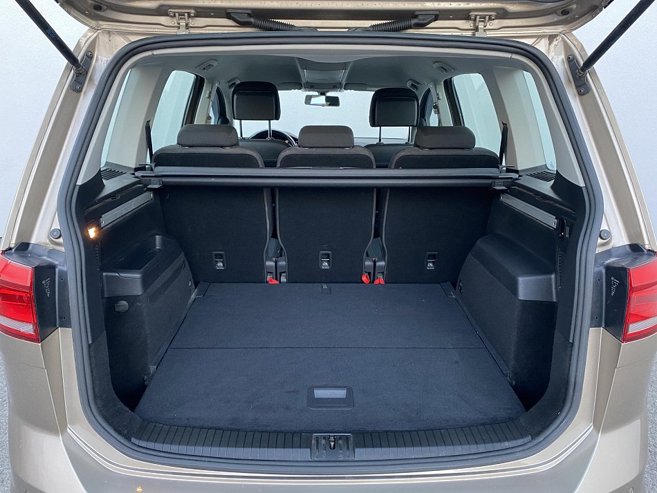 Volkswagen Touran 2.0 TDi Highline