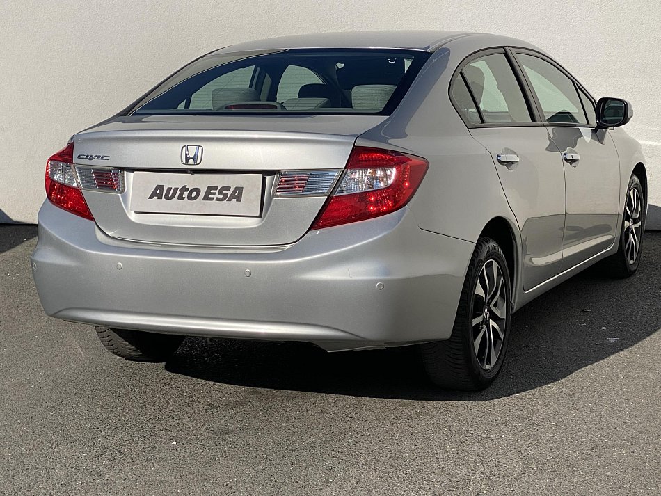 Honda Civic 1.8 i-VTEC 