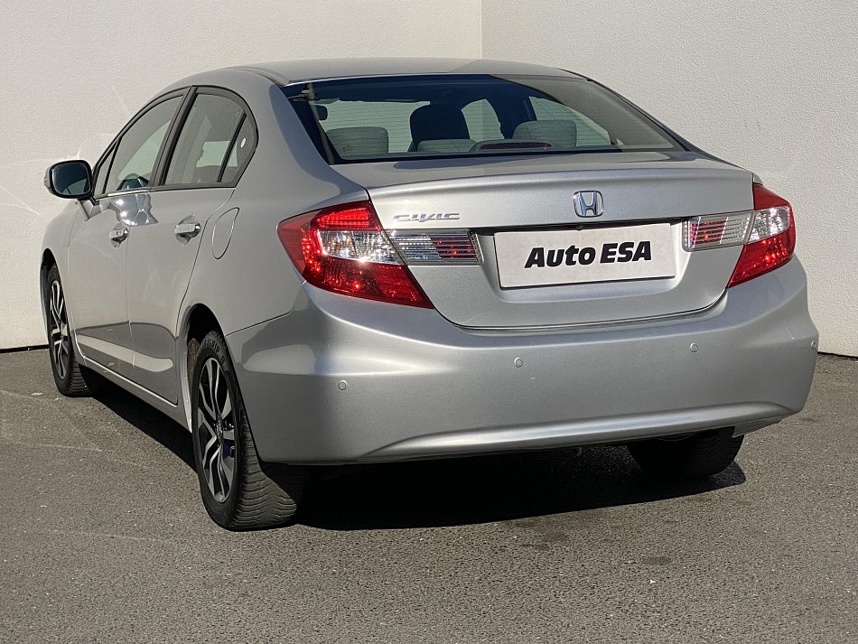 Honda Civic 1.8 i-VTEC 