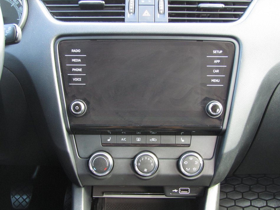 Škoda Octavia III 1.0 TSi Ambition