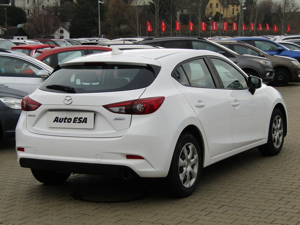Mazda 3 1.5i 