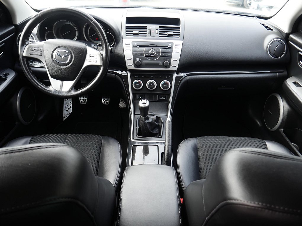 Mazda 6 2.0 i 