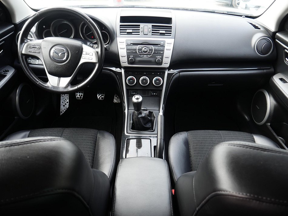 Mazda 6 2.0 i 