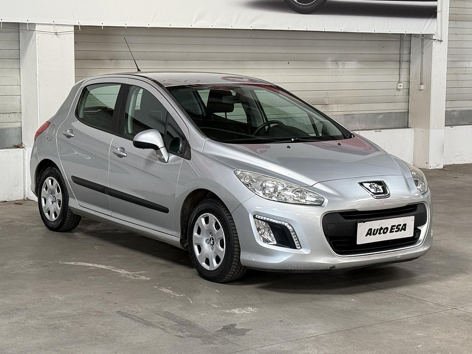 Peugeot 308 1.4i 
