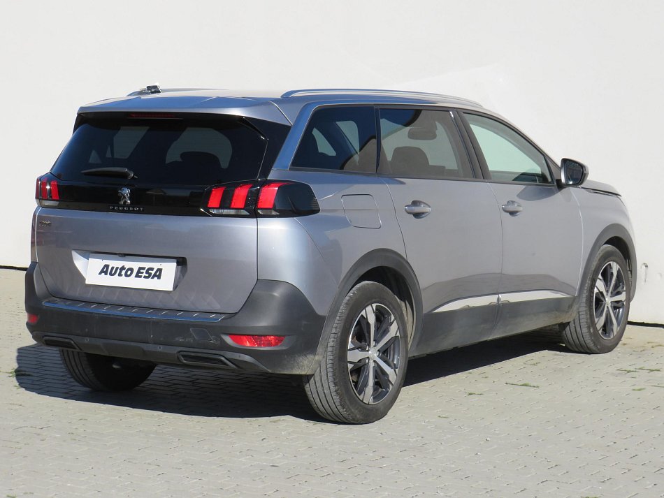 Peugeot 5008 1.5HDI 