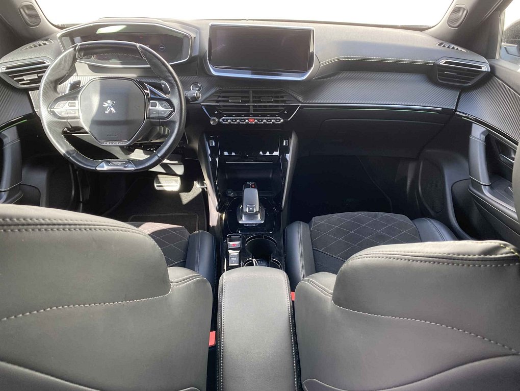 Peugeot 2008 1.2 PT GT