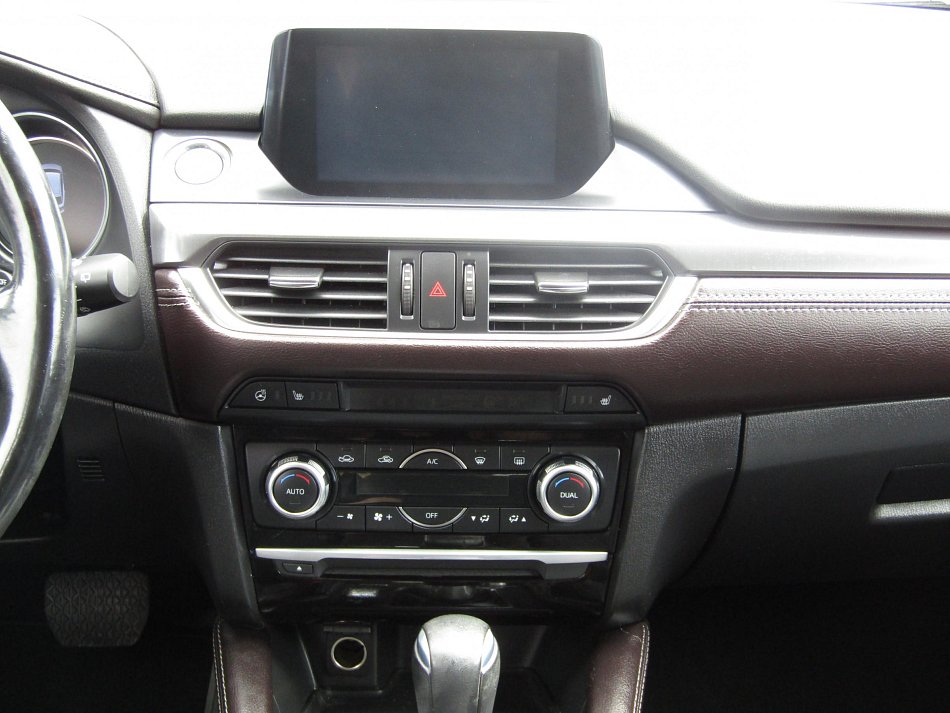 Mazda 6 2.5i Revolution