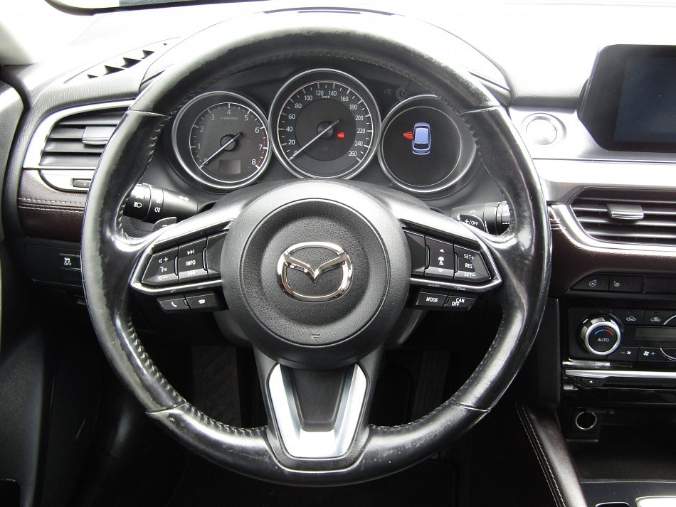 Mazda 6 2.5i Revolution