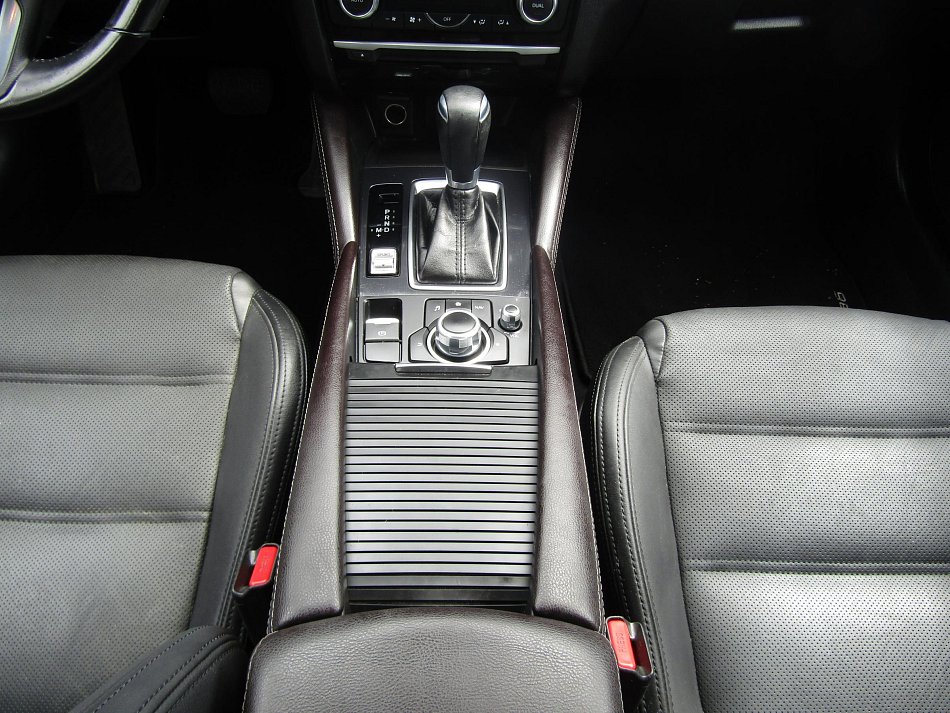 Mazda 6 2.5i Revolution