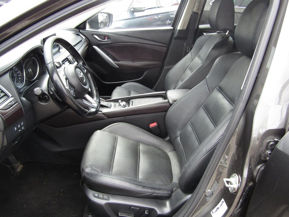 Mazda 6 2.5i Revolution