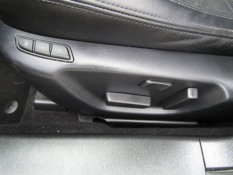 Mazda 6 2.5i Revolution