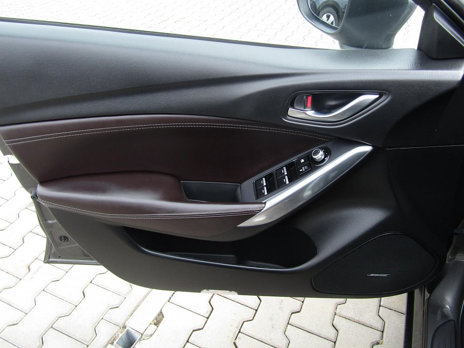 Mazda 6 2.5i Revolution
