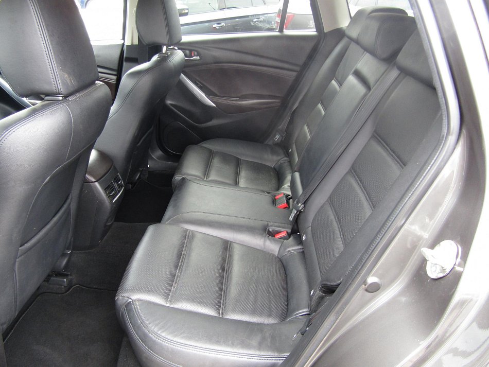 Mazda 6 2.5i Revolution
