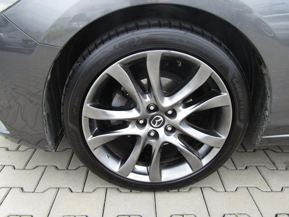 Mazda 6 2.5i Revolution