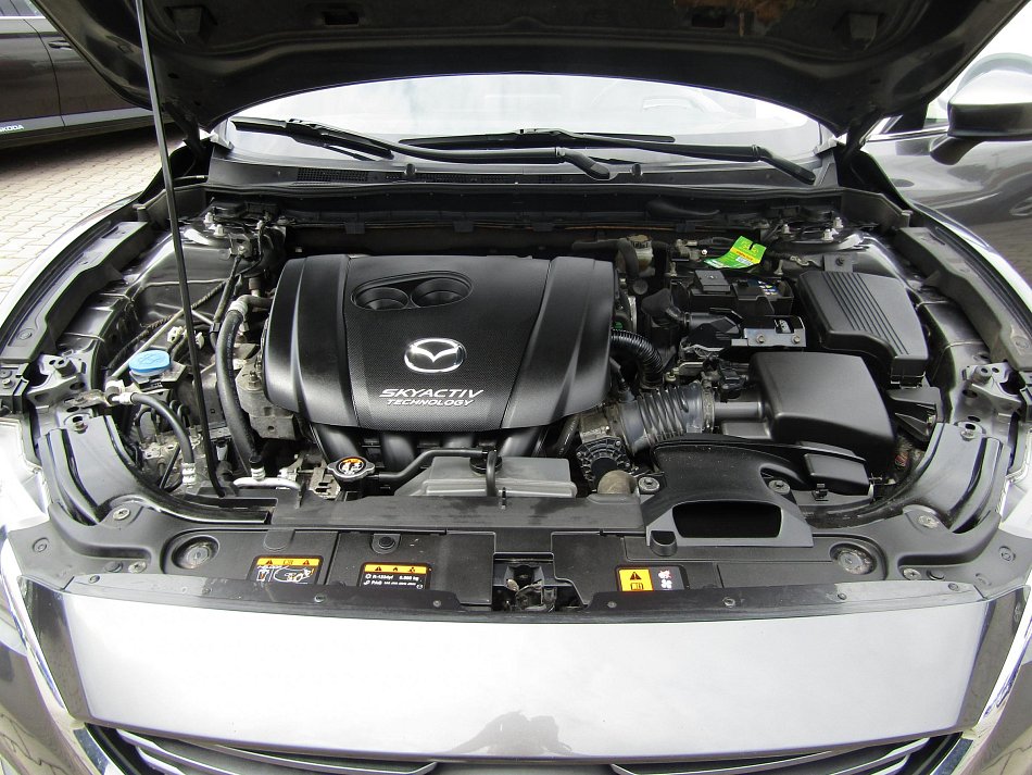 Mazda 6 2.5i Revolution