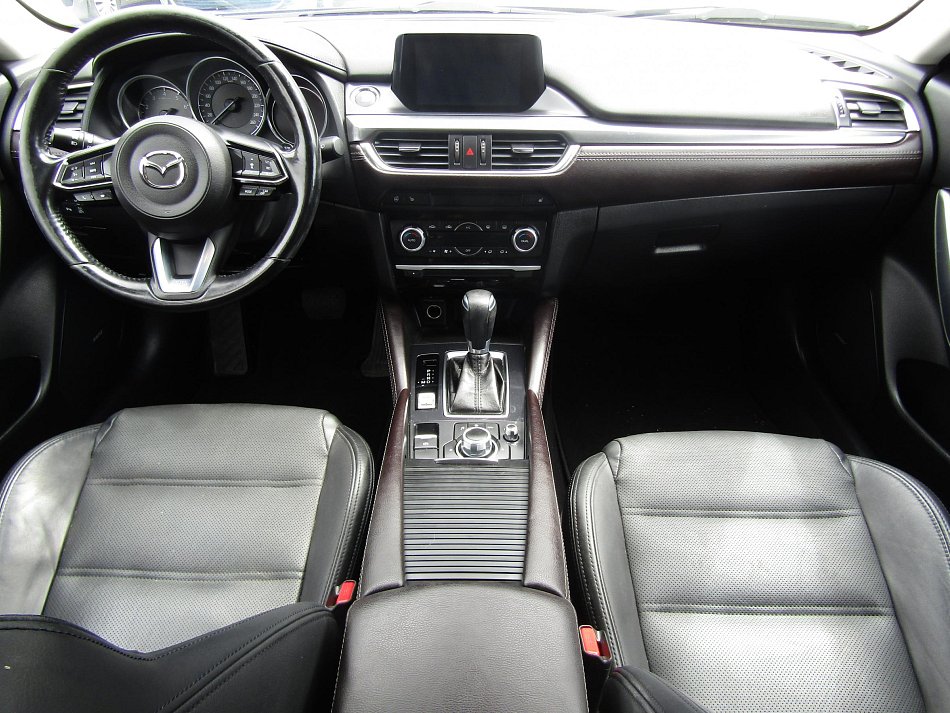 Mazda 6 2.5i Revolution