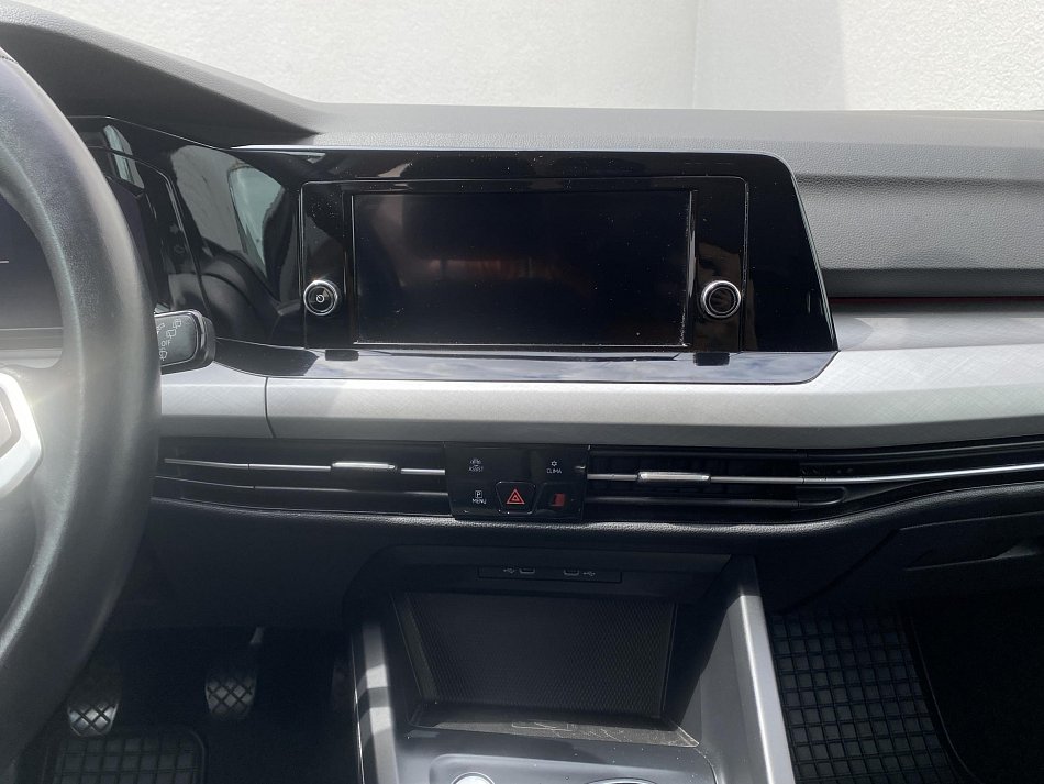 Volkswagen Golf 1.5 TSi 