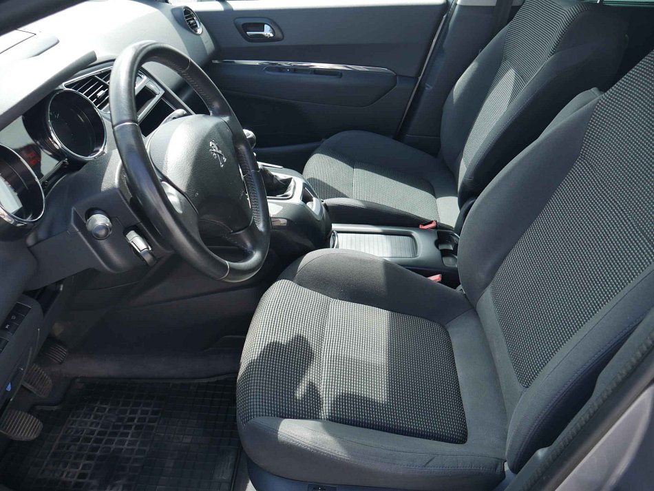 Peugeot 5008 1.6 HDI  7míst