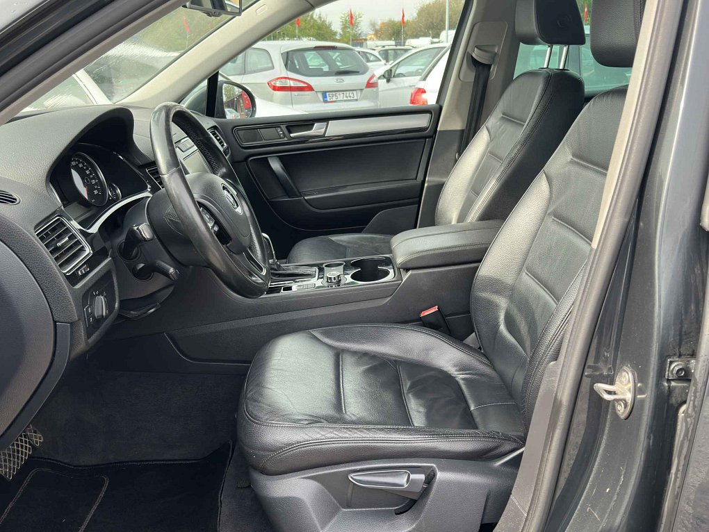 Volkswagen Touareg 3.0 TDi  4x4