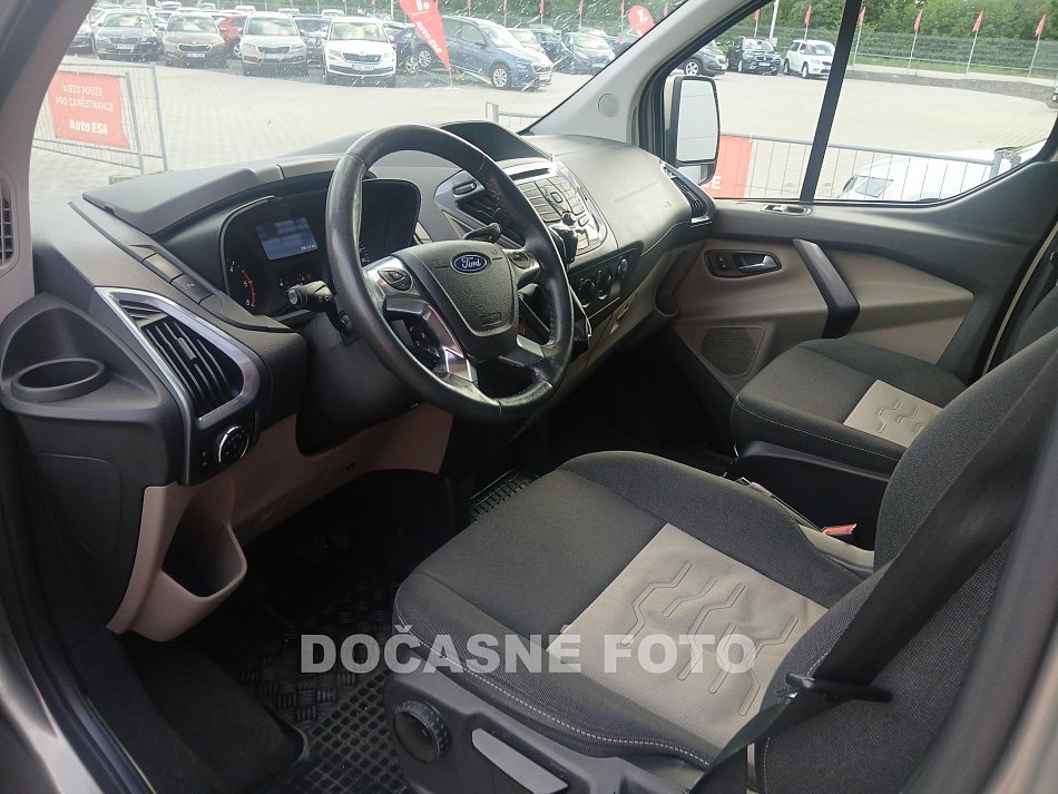 Ford Tourneo Custom 2.2TDCi 
