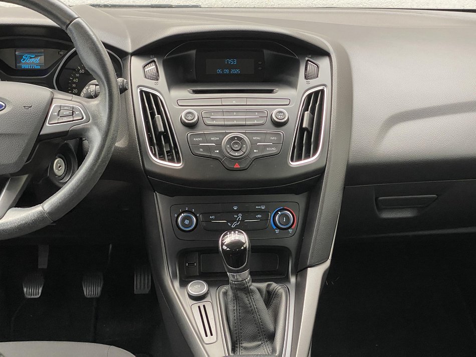 Ford Focus 1.6i 