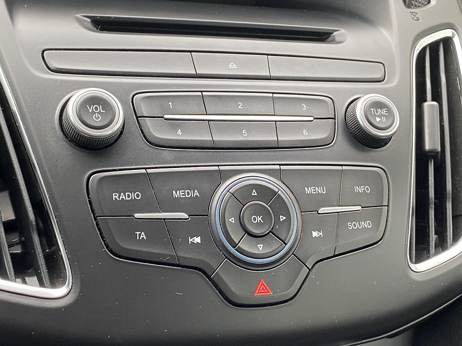 Ford Focus 1.6i 