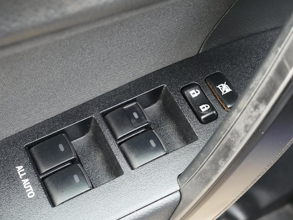 Toyota Corolla 1.6 i 