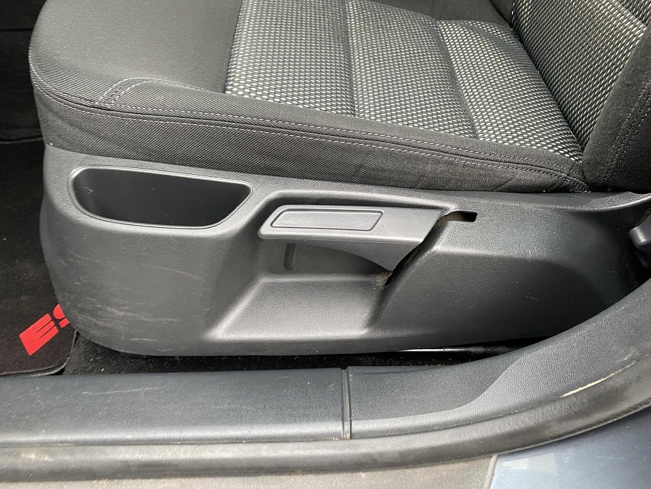 Škoda Octavia II 2.0 TDI Scout 4x4