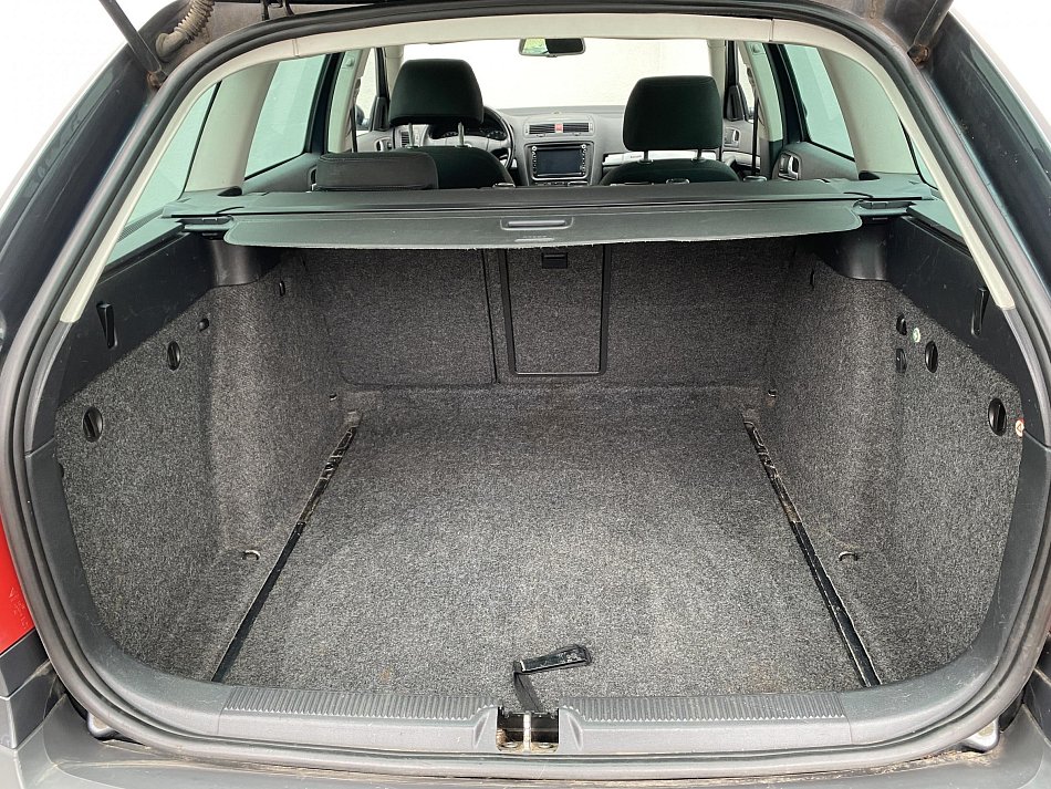 Škoda Octavia II 2.0 TDI Scout 4x4