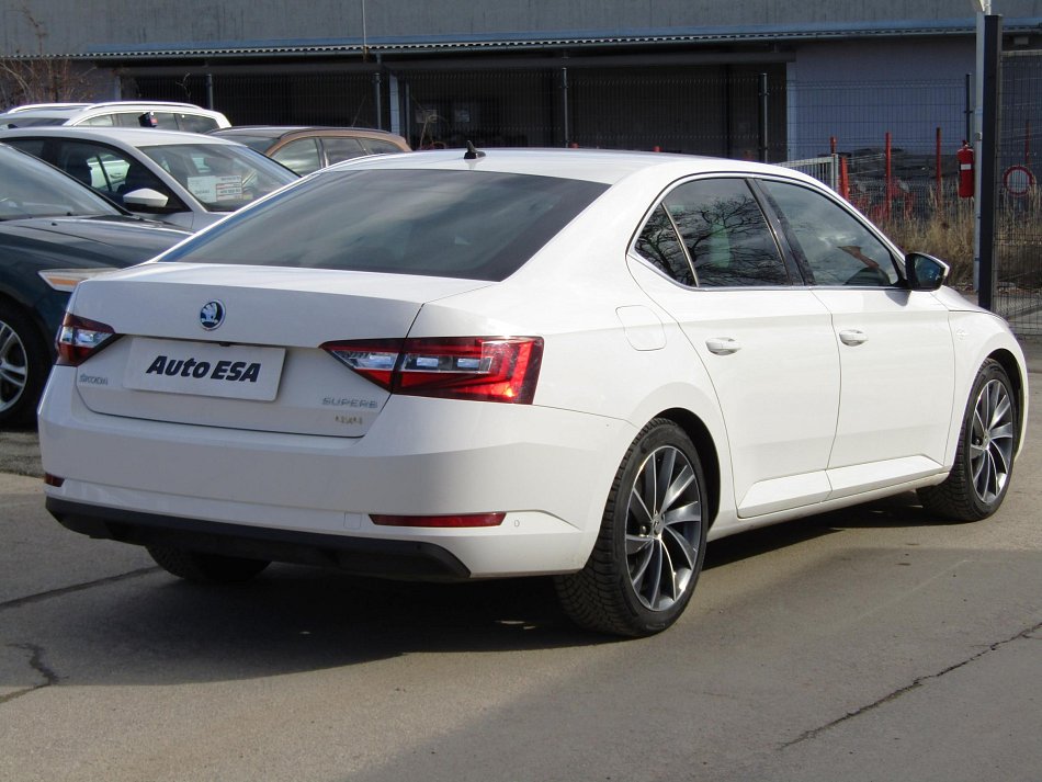 Škoda Superb 2.0TDi  4x4