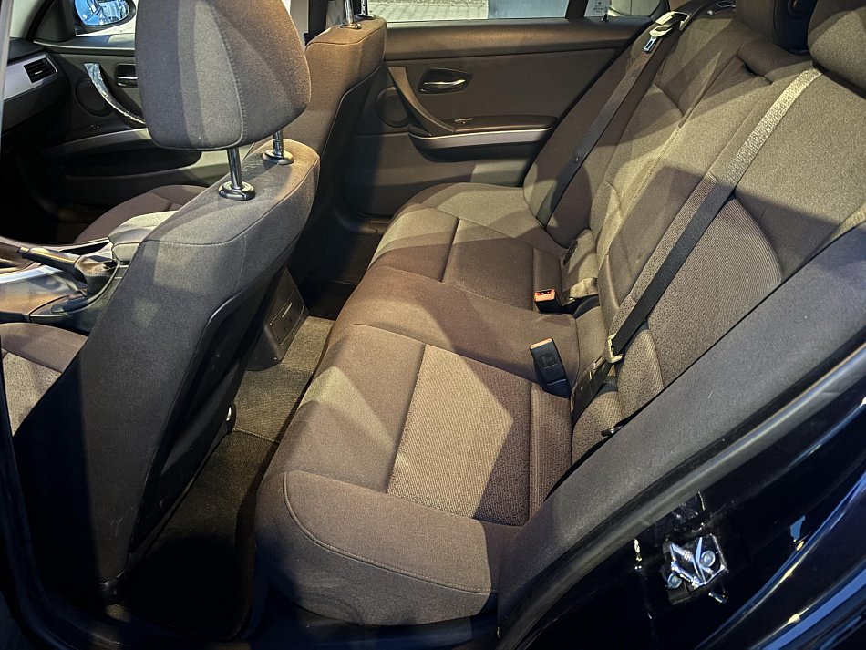 BMW Řada 3 2.0 i  318i