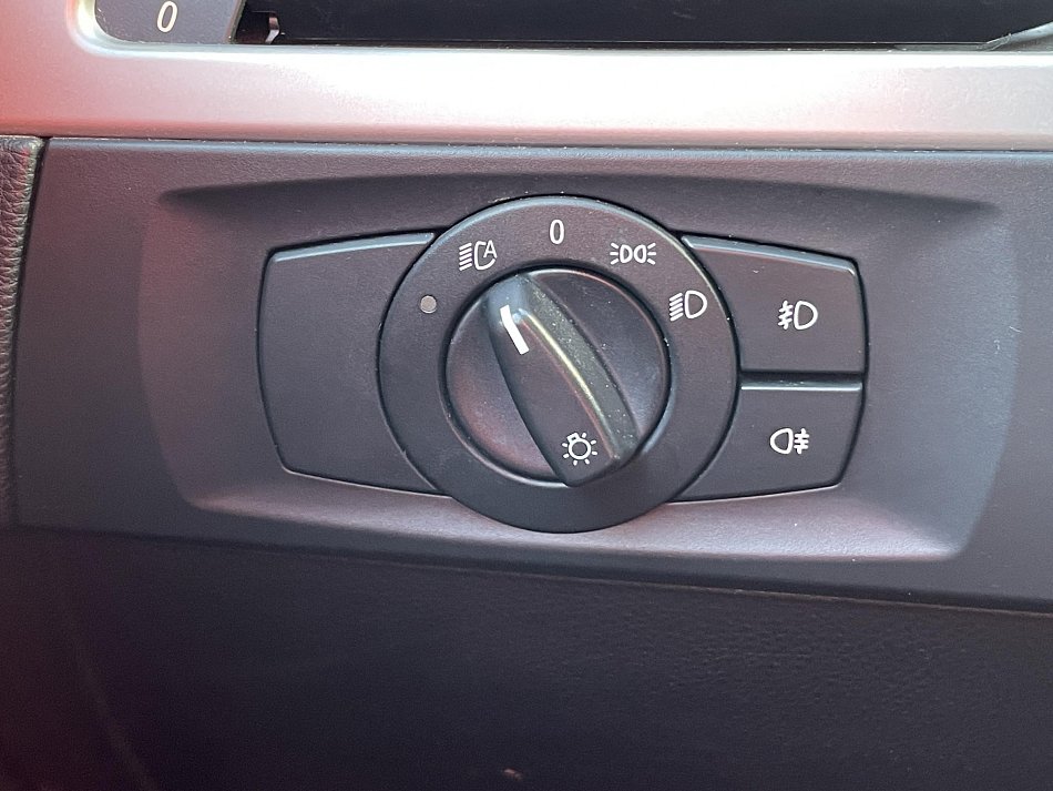 BMW Řada 3 2.0 i  318i