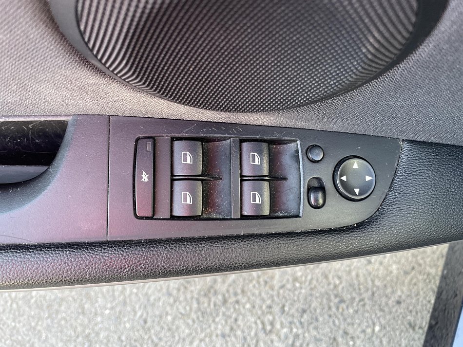 BMW Řada 3 2.0 i  318i