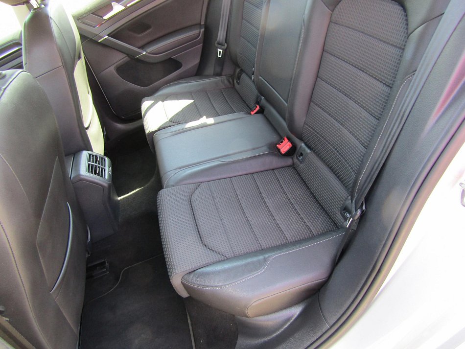 Volkswagen Golf 1.4TSI Highline